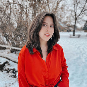 Meet your Posher, Alexi